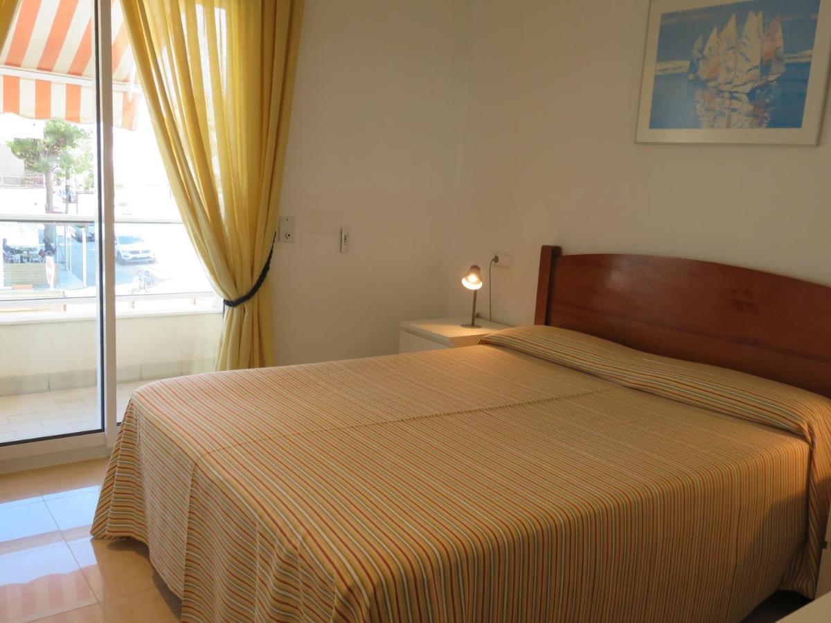 Apartamentos Las Brisas L'Estartit Bagian luar foto
